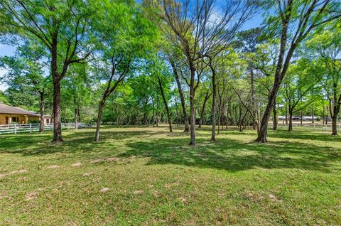 Tiny photo for 802 Sentinel Oaks, Pinehurst, TX 77362 (MLS # 88568725)