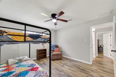 Tiny photo for 802 Sentinel Oaks, Pinehurst, TX 77362 (MLS # 88568725)