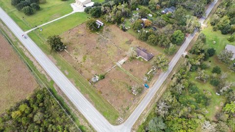 Photo of 7442 County Road 42, Rosharon, TX 77583 (MLS # 53740167) Photo of 7442 County Road 42, Rosharon, TX 77583 (MLS # 53740167)