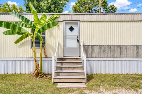 Photo of 717 Hayman St ST #3, Huntsville, TX 77340 (MLS # 5321251)
