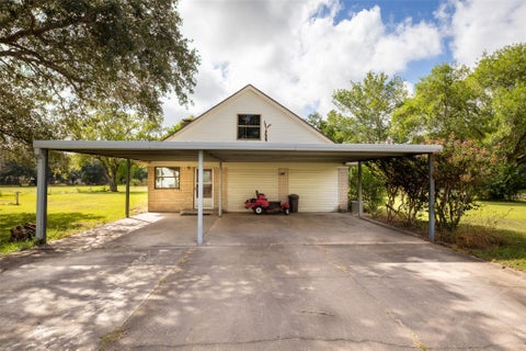 Tiny photo for 268 Sue Ann Street, El Campo, TX 77437 (MLS # 74600725)