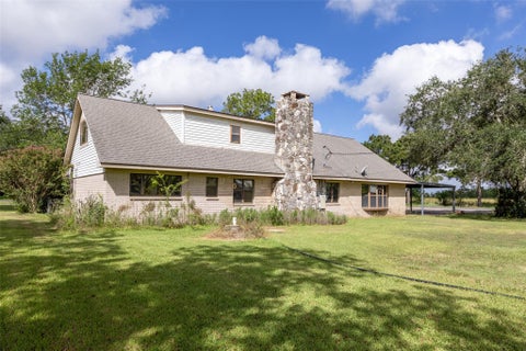Tiny photo for 268 Sue Ann Street, El Campo, TX 77437 (MLS # 74600725)