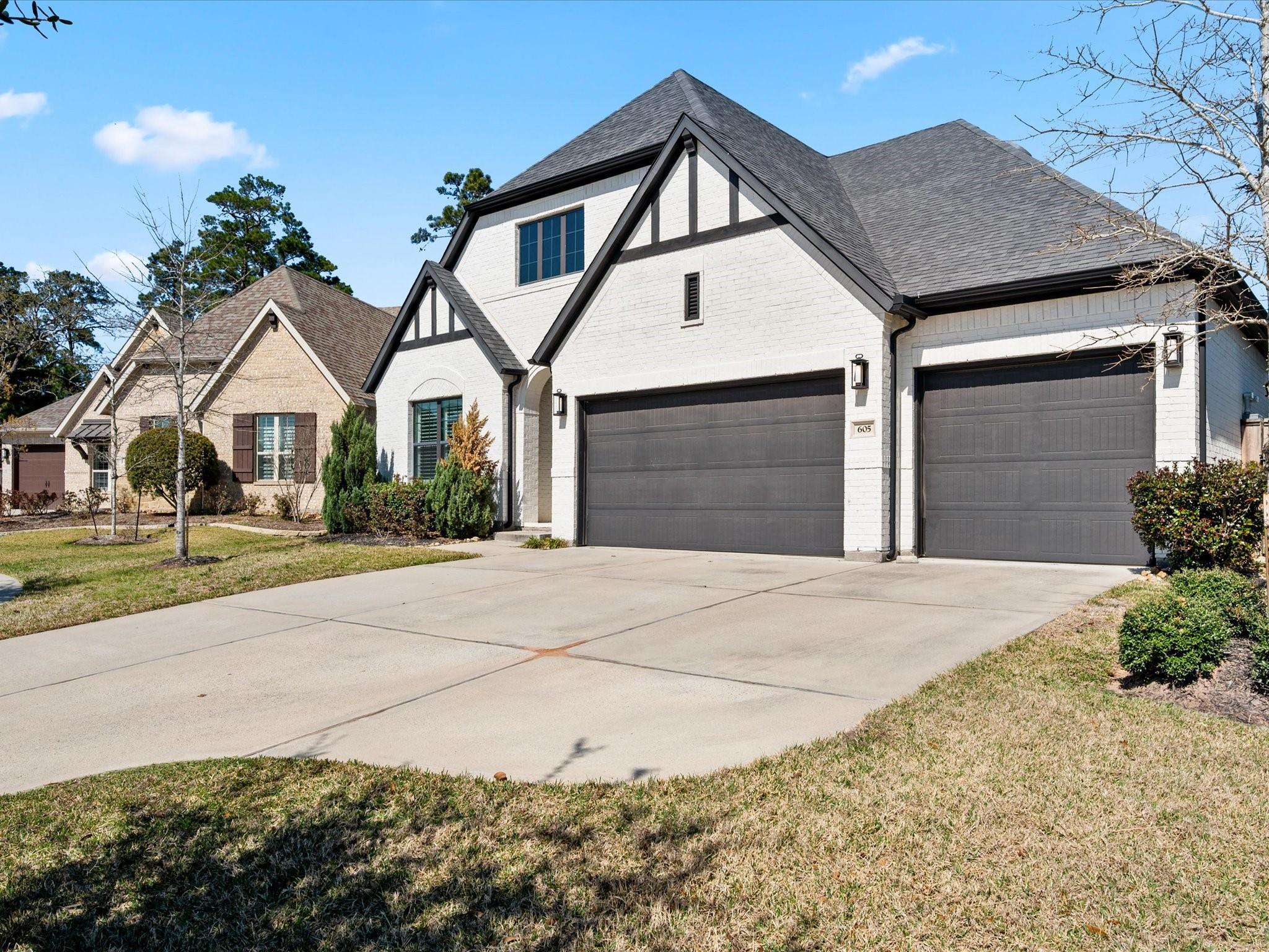 605 Ashbrook Ridge Lane