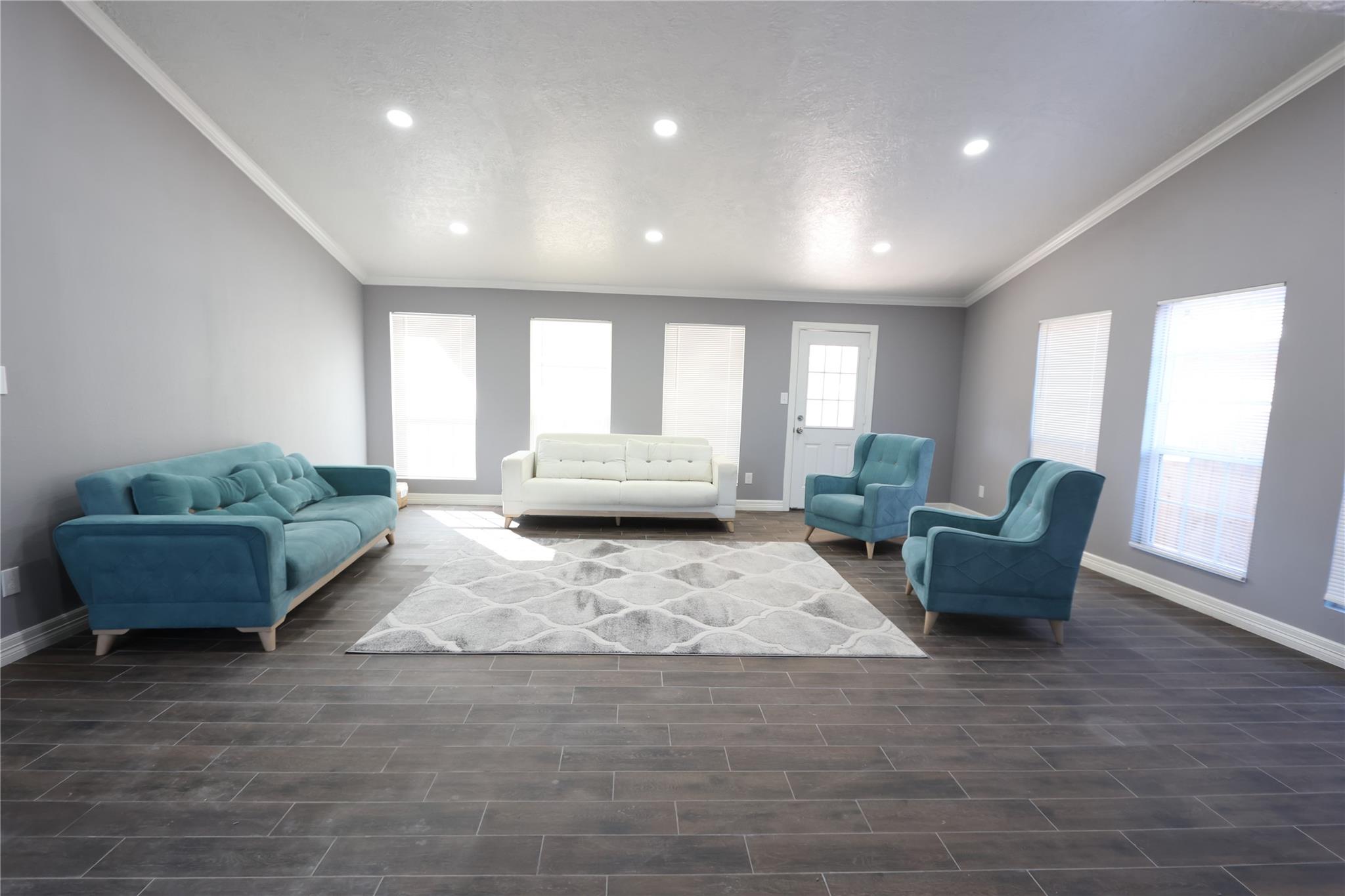10406 Townhall Lane