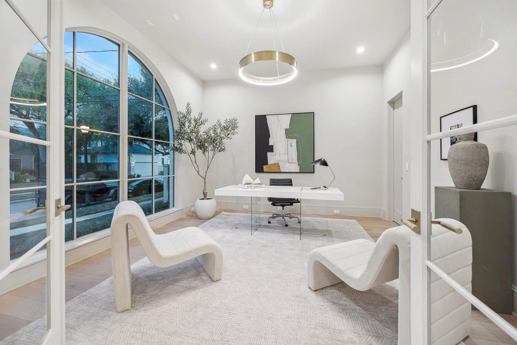 Photo of 3515 Carnegie Street, West University, TX 77005 (MLS # 70729555)