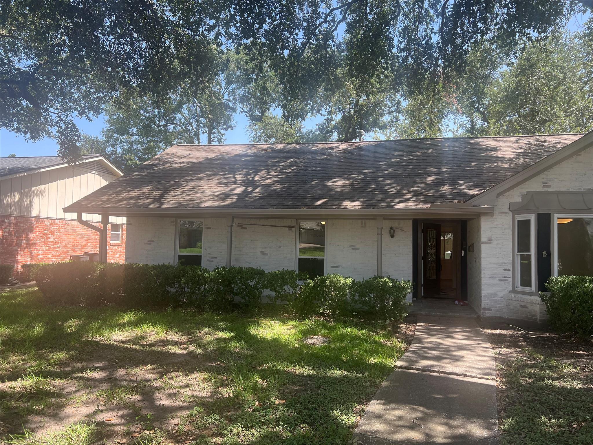 7819 Skyline Drive