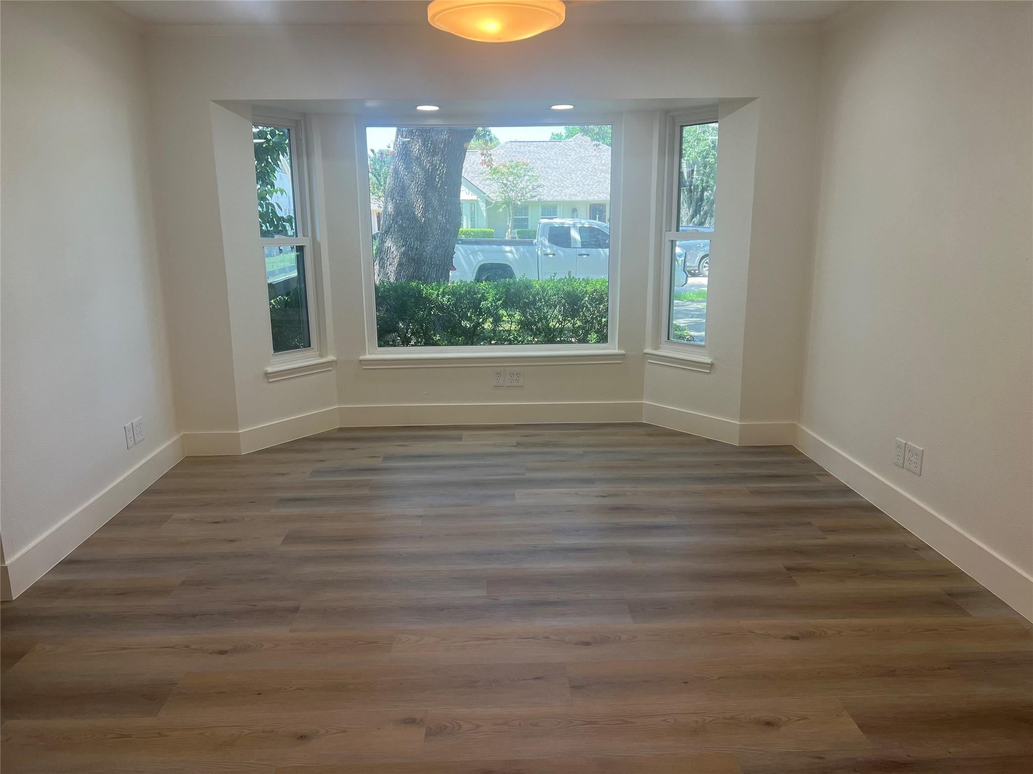 7819 Skyline Drive