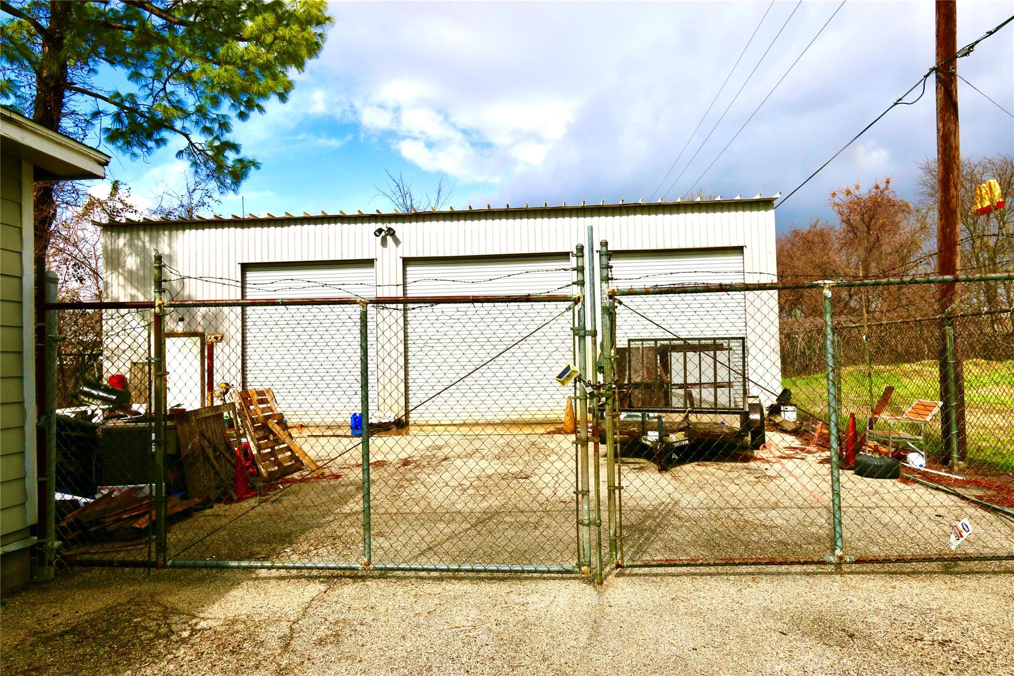 5720 Roberts Road