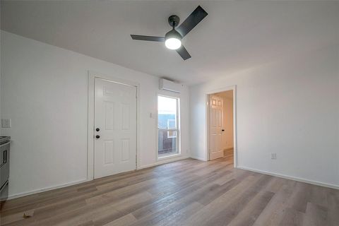 Tiny photo for 3320 Hays Street #B, Pasadena, TX 77503 (MLS # 27509152)