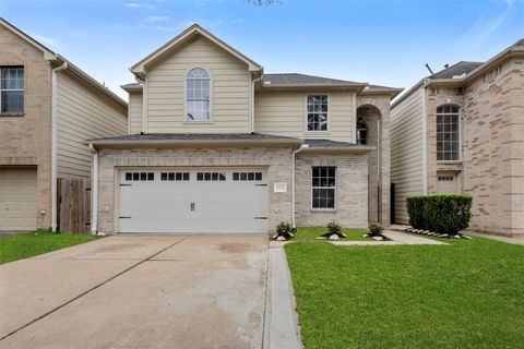 Homes For Sale - 10135 W Palm Lake Drive<br/> Harris County, Houston, TX 77034