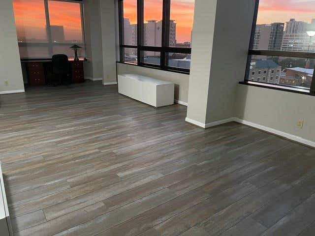 Photo of 5150 Hidalgo Street #904, Houston, TX 77056 (MLS # 51160699)