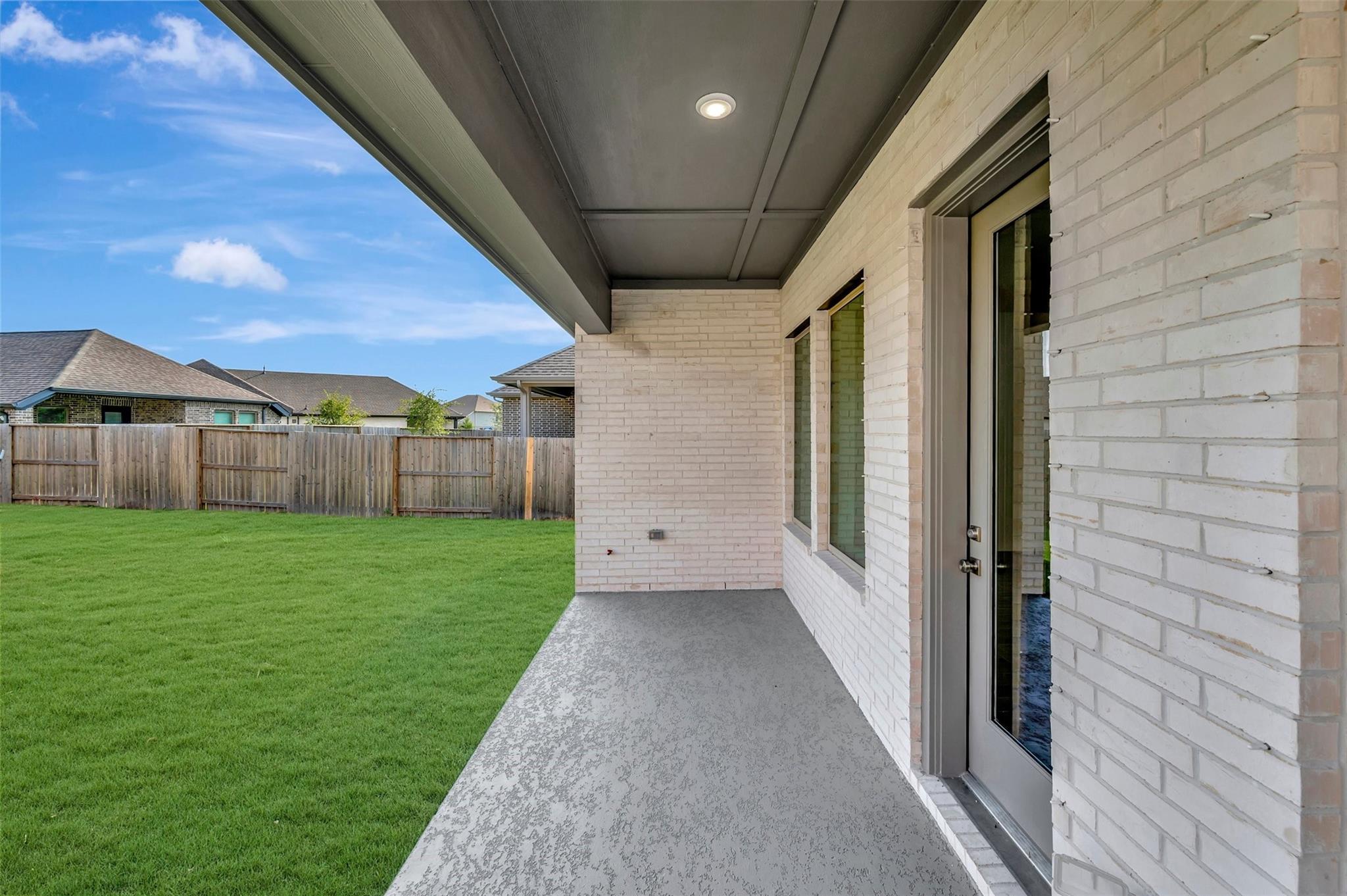 8927 Red Wolf Place