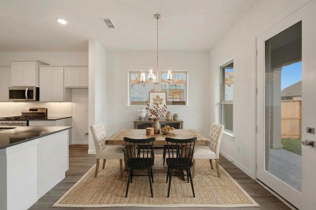 8927 Red Wolf Place