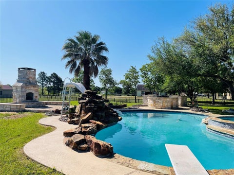 Homes For Sale - 1610 Fm 2855 Road<br/> Katy, TX 77493