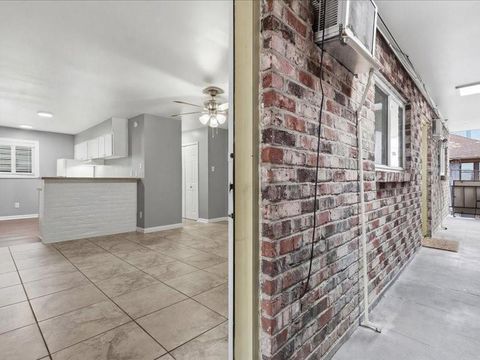 Photo of 1840 Richmond Avenue #14, Houston, TX 77098 (MLS # 50098348)