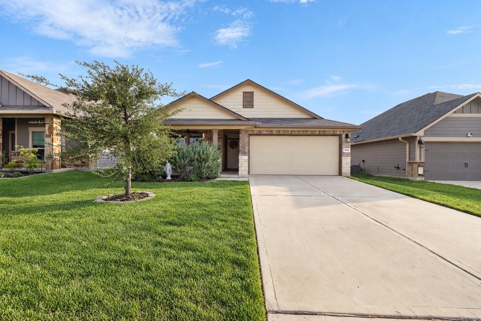 5244 Montague Loop