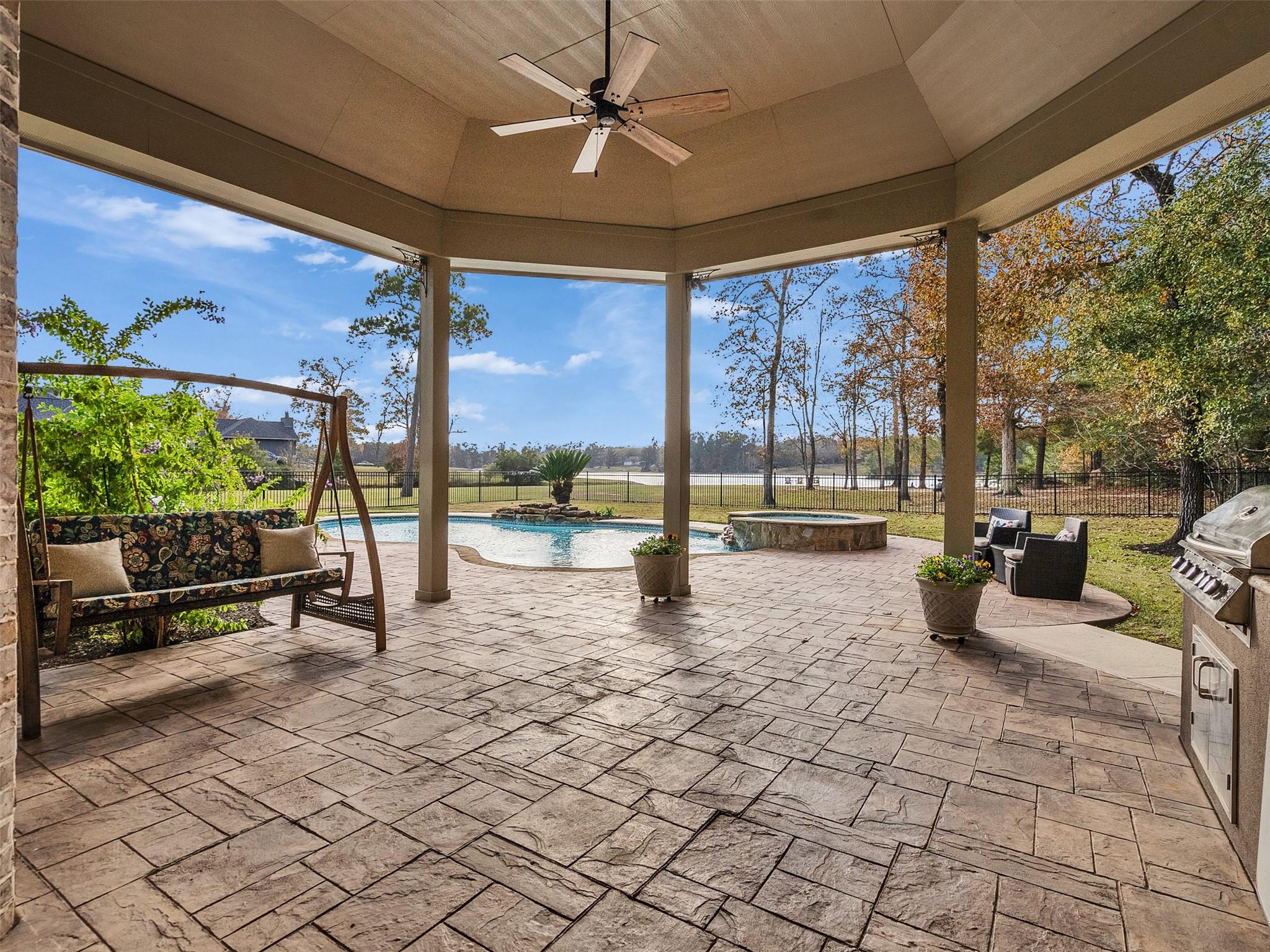 15601 Crown Oaks Drive