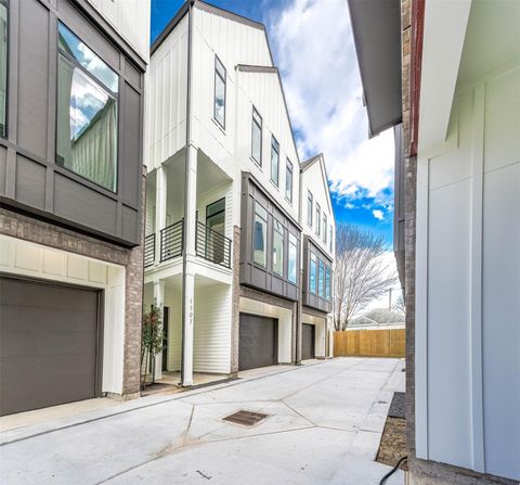 Photo of 1705 Milby Street, Houston, TX 77003 (MLS # 45412163)