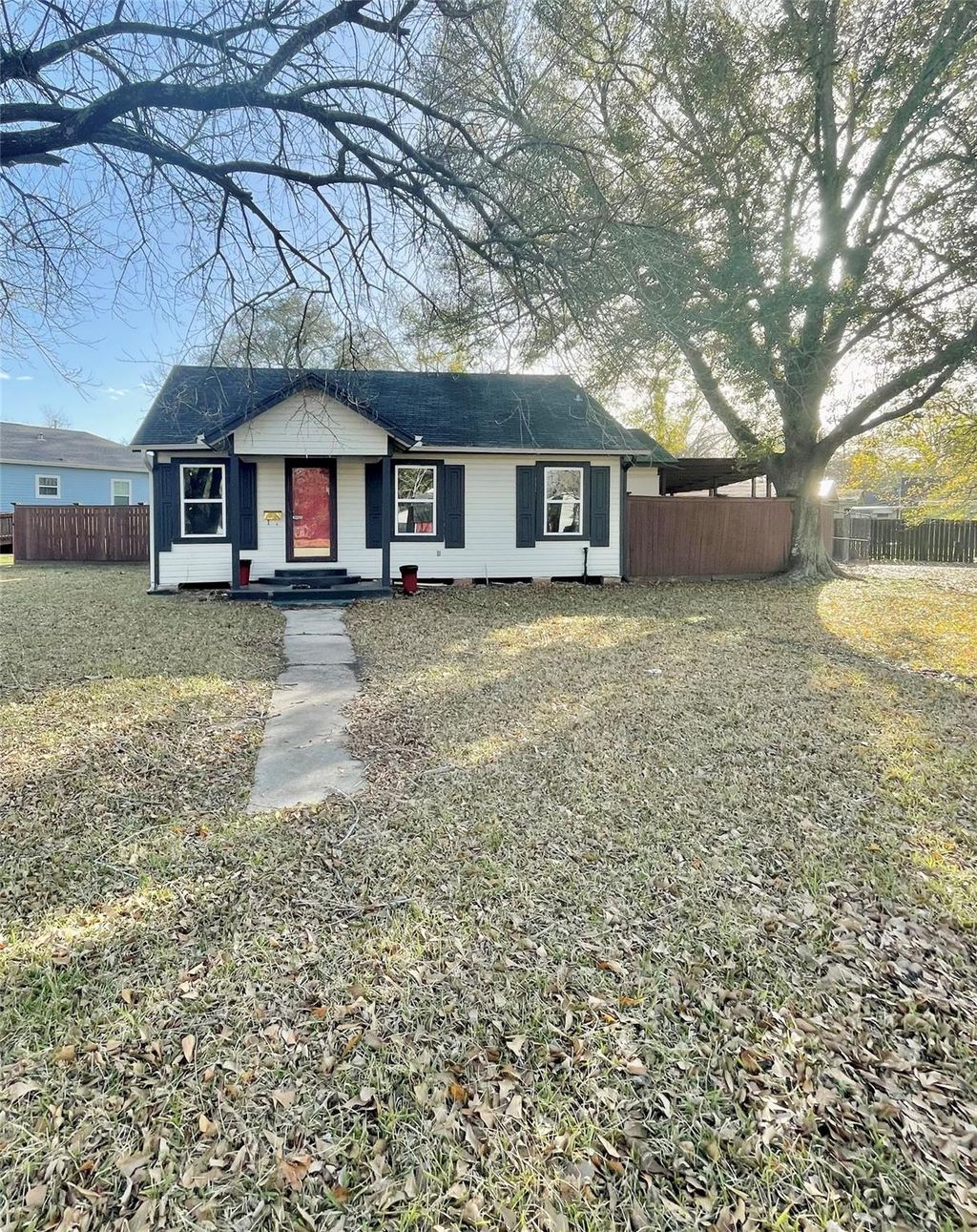 Photo of 5220 E Parkway Drive, Beaumont, TX 77705 (MLS # 62439803)