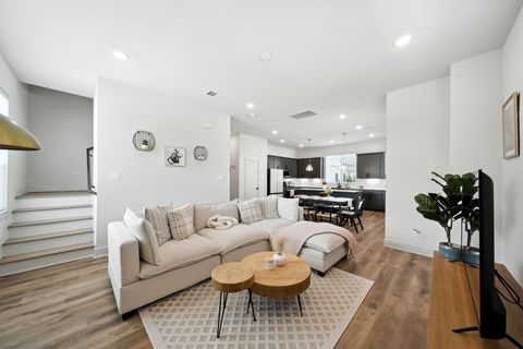 Photo of 1644 W Tidwell Road, Houston, TX 77091 (MLS # 89026345)