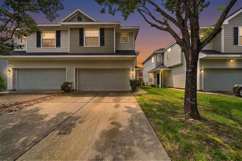 Photo of 8922 Elm Drake LN, Humble, TX 77338 (MLS # 50753933)