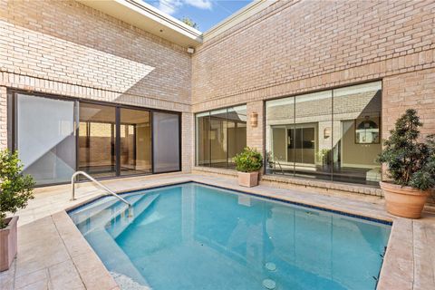 15600 Barkers Landing Road 14 Houston TX 77079