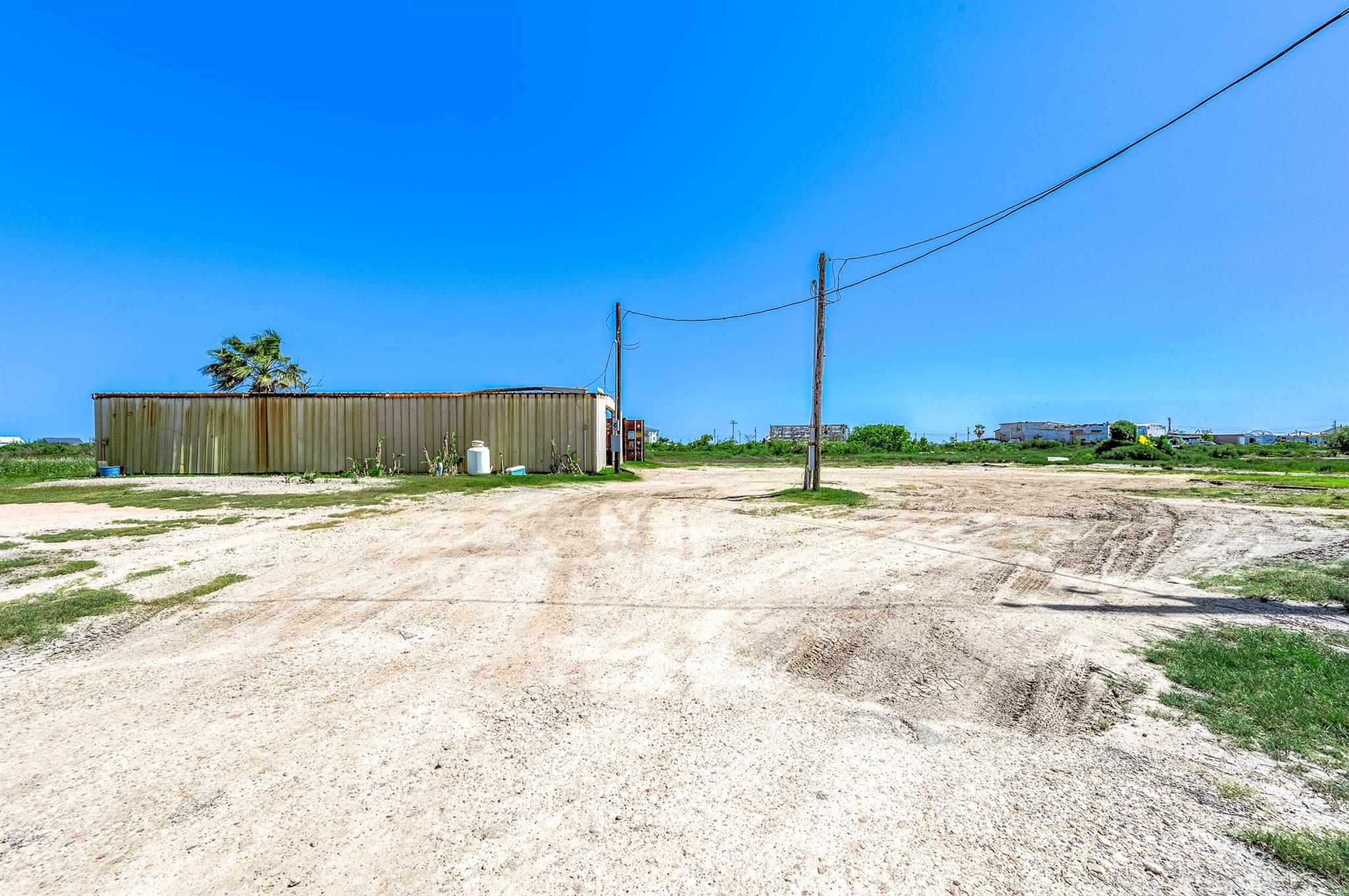 47-50 409-411 Cr 204 Dolphin Way