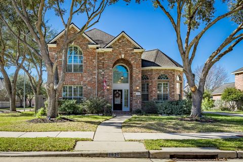 Photo of 5630 Ashford Ridge Lane, Katy, TX 77450 (MLS # 80820624)