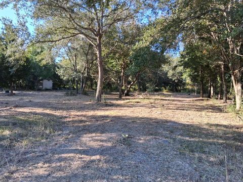 Photo of 2155 Thomas Road, Winnie, TX 77665 (MLS # 76822936) Photo of 2155 Thomas Road, Winnie, TX 77665 (MLS # 76822936)