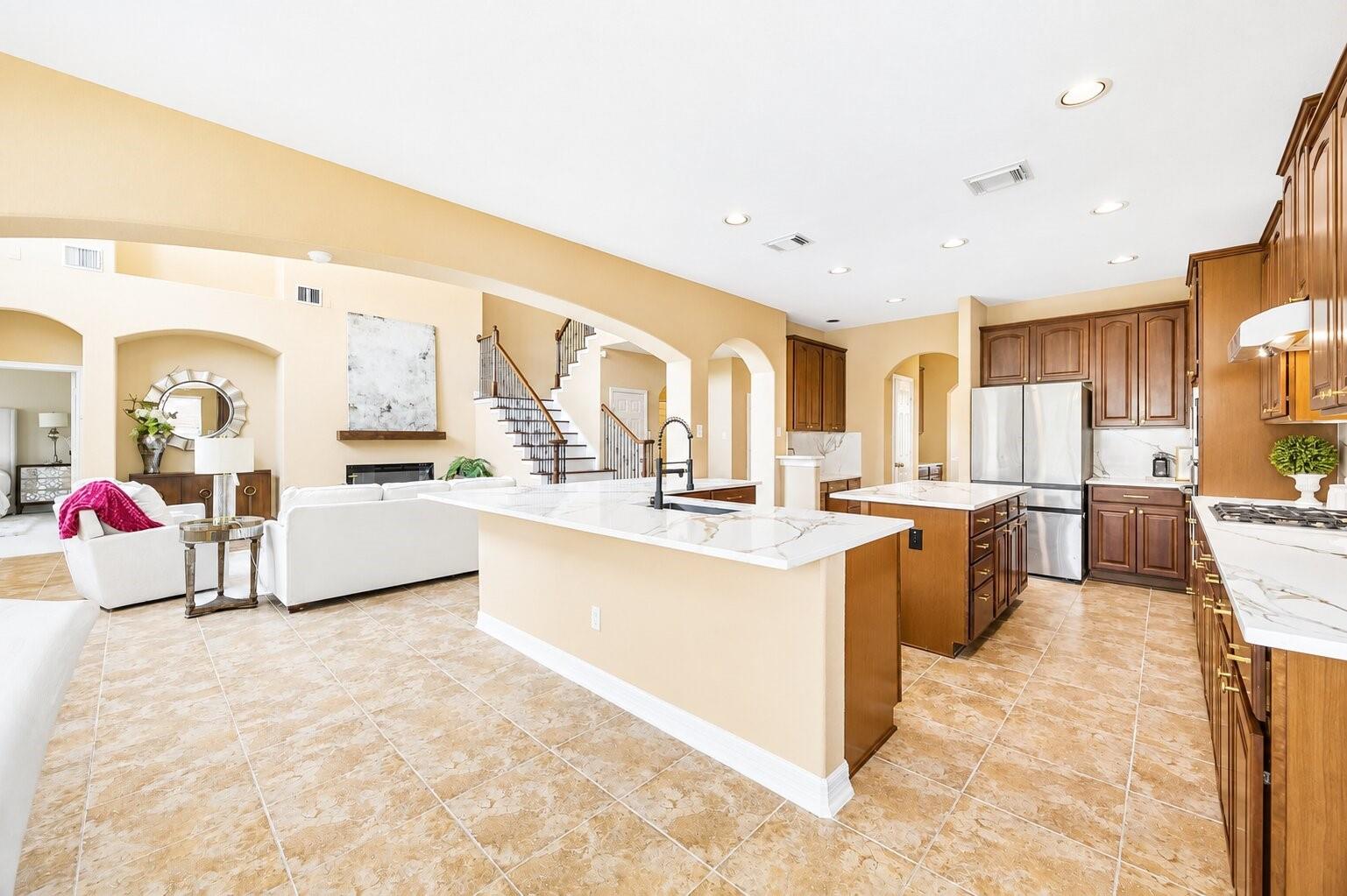4303 Pensacola Oaks Lane