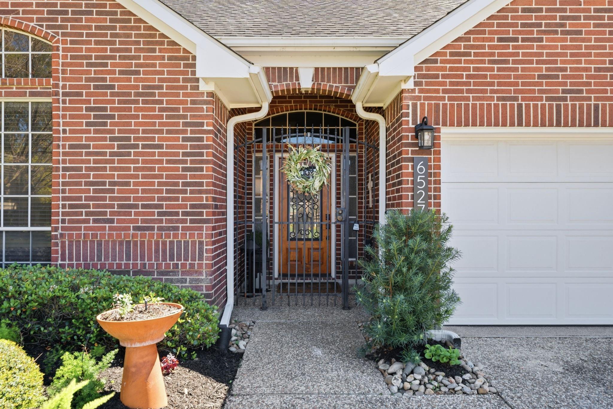 6527 Prairie Dunes Drive