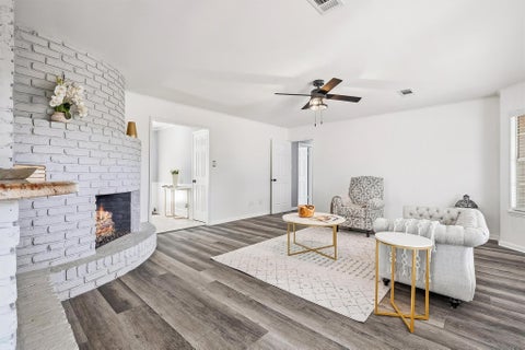 Photo of 2503 Moss Hill Drive, Houston, TX 77080 (MLS # 20631674)