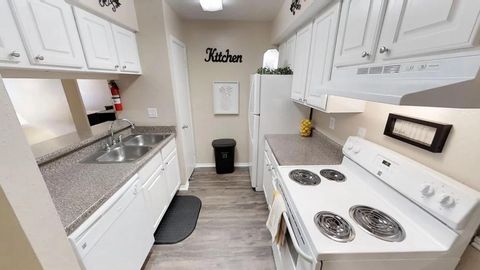 Photo of 515 S Bender Avenue Ave #202, Humble, TX 77338 (MLS # 34726854) Photo of 515 S Bender Avenue Ave #202, Humble, TX 77338 (MLS # 34726854)