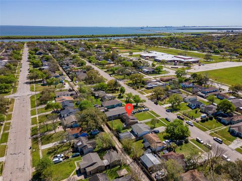 420 17th Avenue N Texas City TX 77590