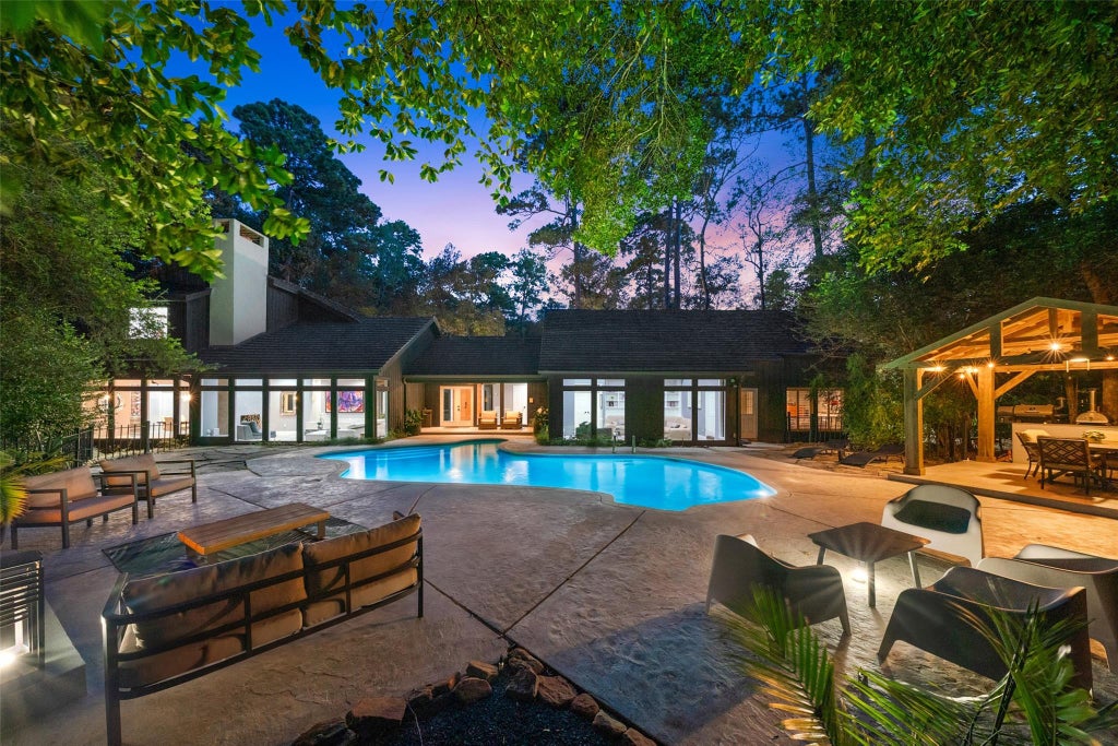 Photo of 2411 Oakbank Drive, Kingwood, TX 77339 (MLS # 20282235)