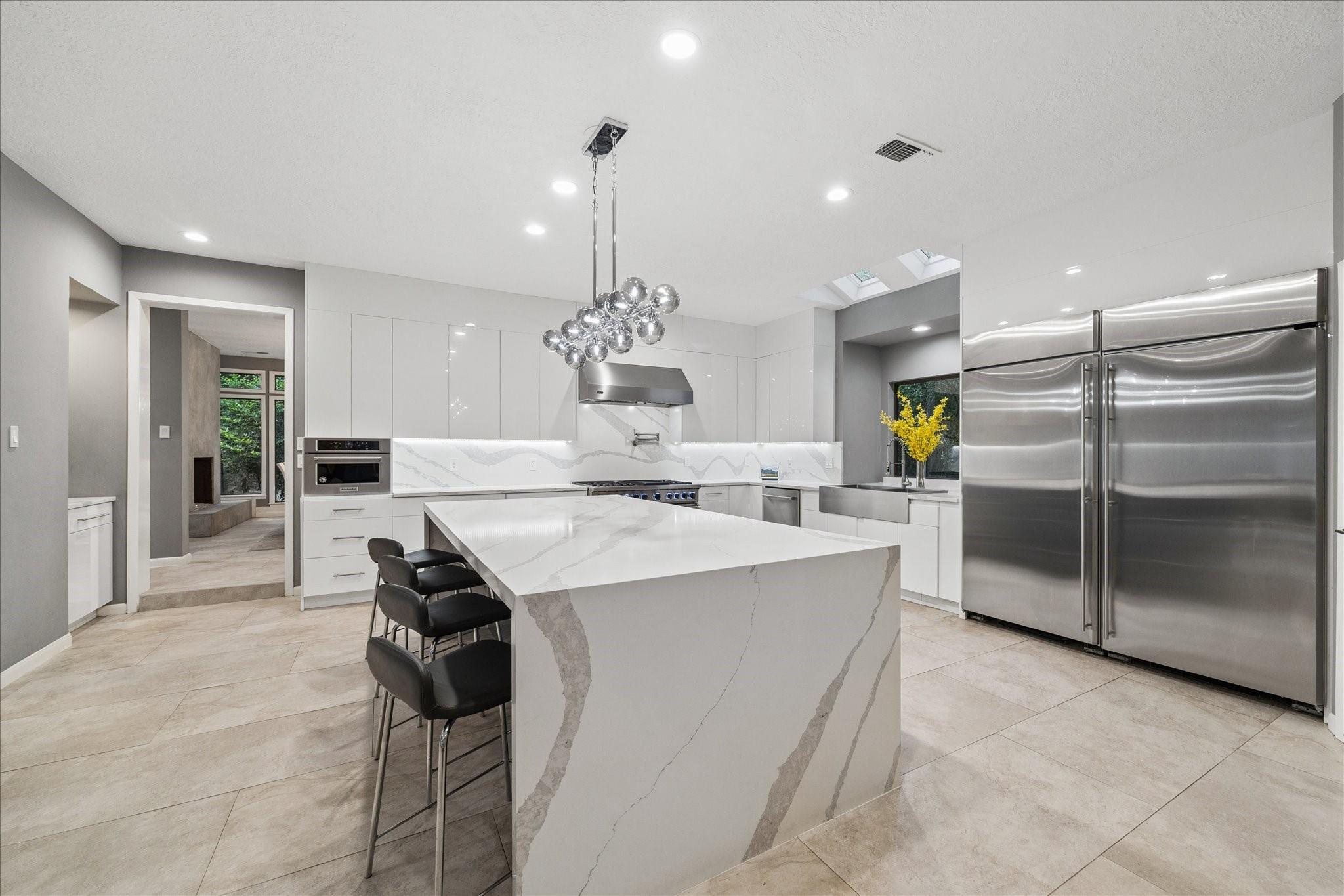 2411 Oakbank Drive