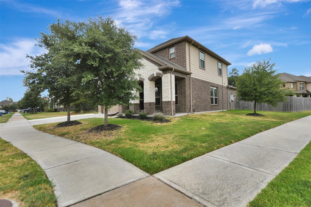 Photo of 13219 Bellwick Arbor Trace, Houston, TX 77044 (MLS # 53150943)