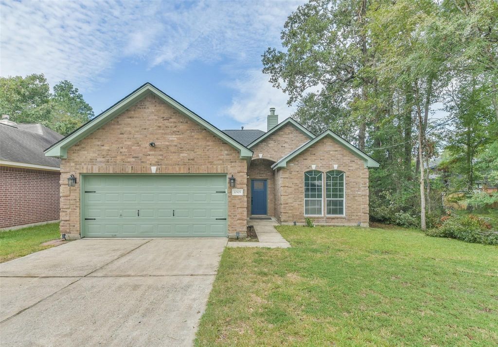 Photo of 10909 Redbird, Conroe, TX 77385 (MLS # 34497335)