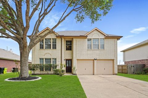 Photo of 5003 E Parma Drive, Rosenberg, TX 77471 (MLS # 27769111) Photo of 5003 E Parma Drive, Rosenberg, TX 77471 (MLS # 27769111)