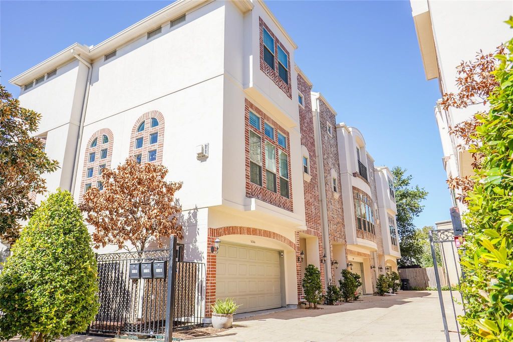 Photo of 5636 Kiam Street #A, Houston, TX 77007 (MLS # 48211559)