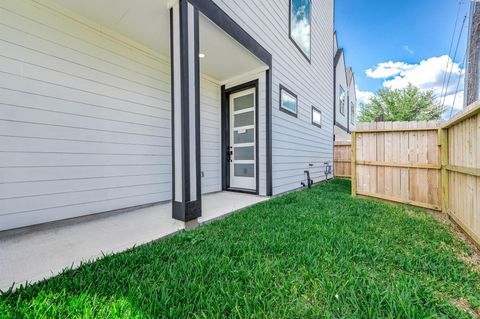 Tiny photo for 1513 Euel Street, Houston, TX 77009 (MLS # 2784374)