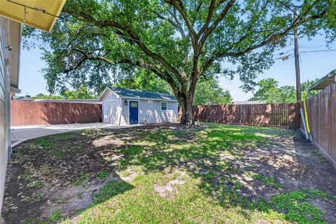 Tiny photo for 7623 Mchenry Street, Houston, TX 77087 (MLS # 41180571)