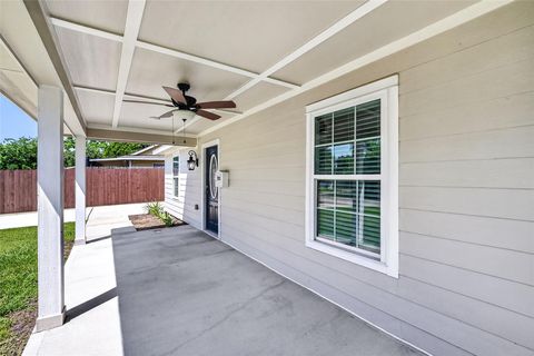Tiny photo for 7623 Mchenry Street, Houston, TX 77087 (MLS # 41180571)