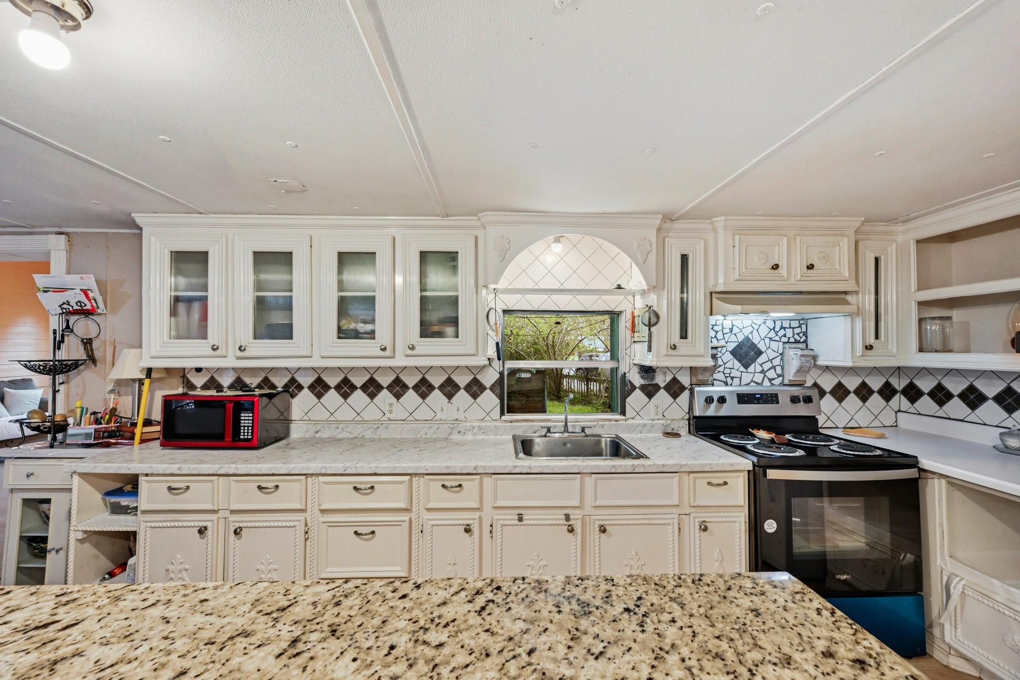 2137 Honey Tree Street