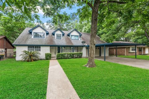 Photo of 1013 Stevens Avenue, Conroe, TX 77301 (MLS # 95715950)