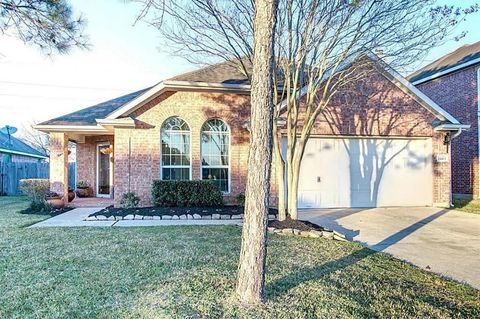 Photo of 11413 Easton Springs Drive, Pearland, TX 77584 (MLS # 54256224)