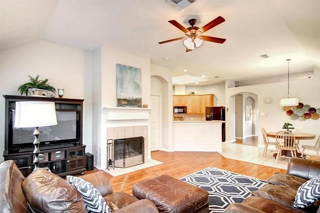 11413 Easton Springs Drive