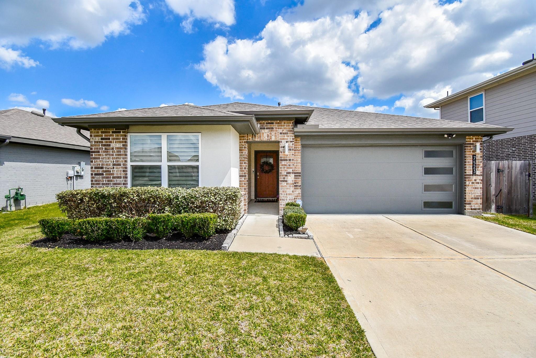 7523 Victoria Brook Trace