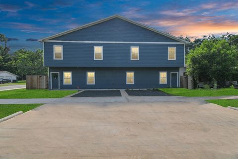 Photo of 9003 Prairie View Drive #B, Houston, TX 77088 (MLS # 11224242)