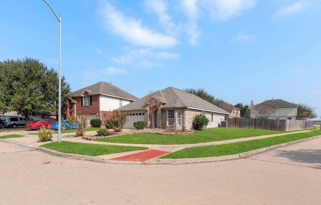 19202 Sunny Leaf Lane